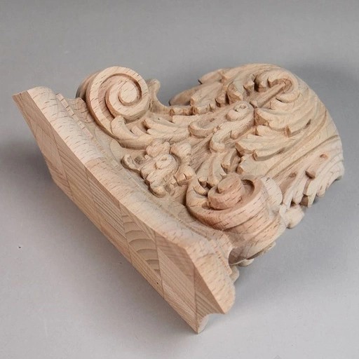 Corinthian capital for half column with bellflowers and volutes